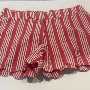 Women's dress shorts size 8 ~ Crown & Ivy~ scalloped hem ~reddish color~ zipper